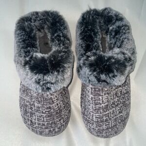 Dena Lives Fuzzy Faux Fur‎ Lined Slippers, Textured Grey Design Sz 7-8